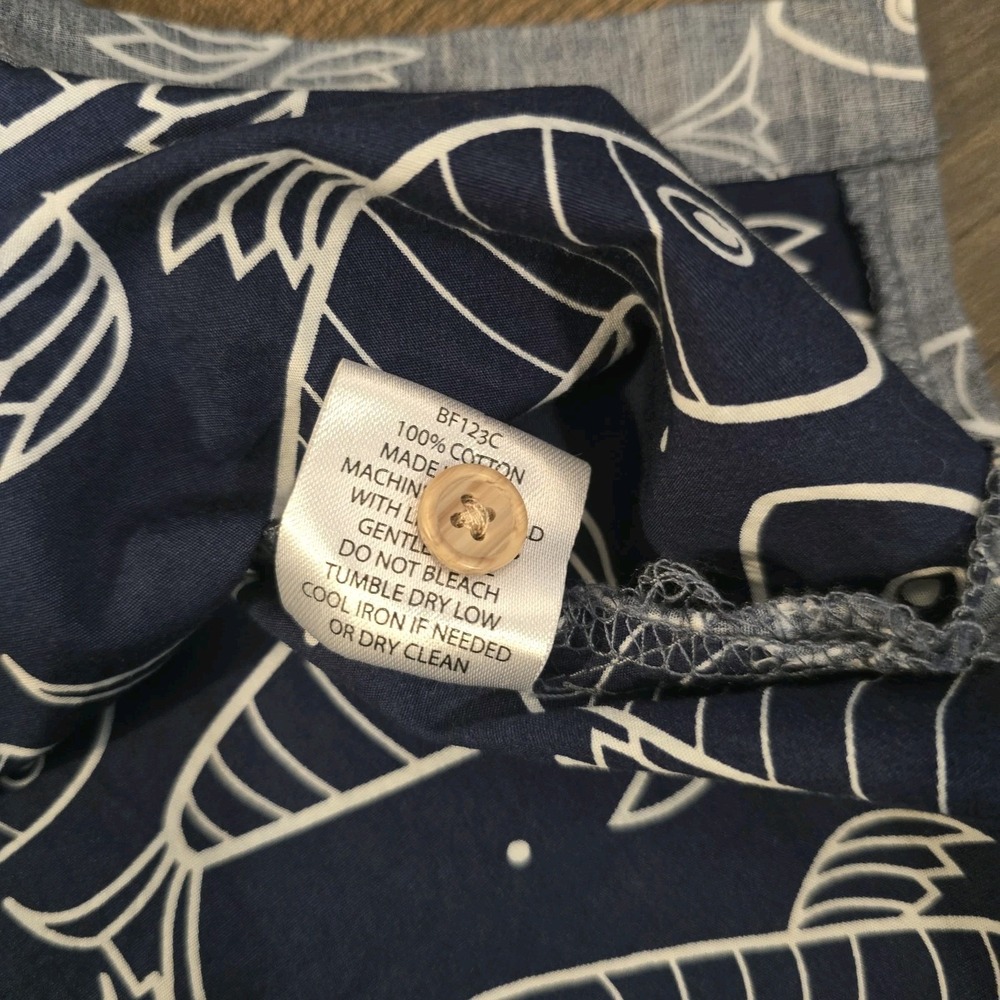 Go Barefoot In Paradise Hawaiian Shirt XL Gray Fish Print USA Made Aloha - Picture 7 of 8